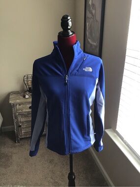 The North Face Women's Blue and White Ski/Snow Jacket